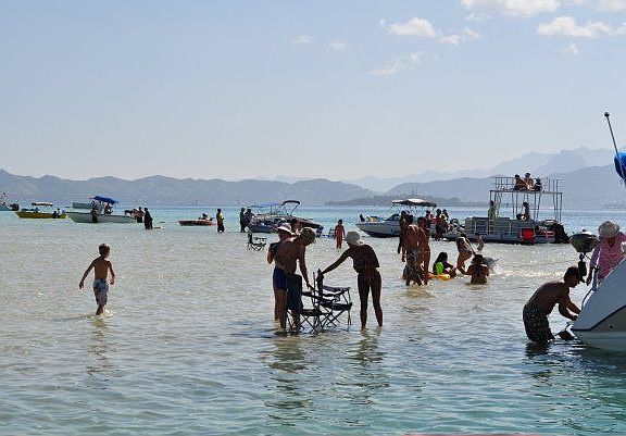Kaneohe Sandbar