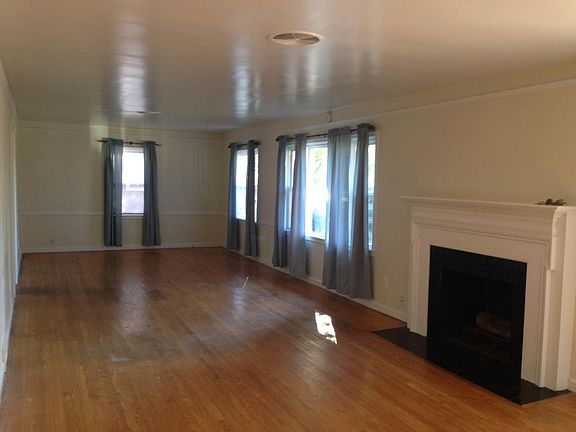 Living room Dining room combo