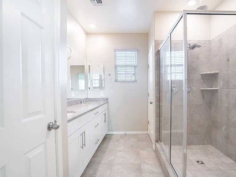932 W Capulin Trl — Photo 17