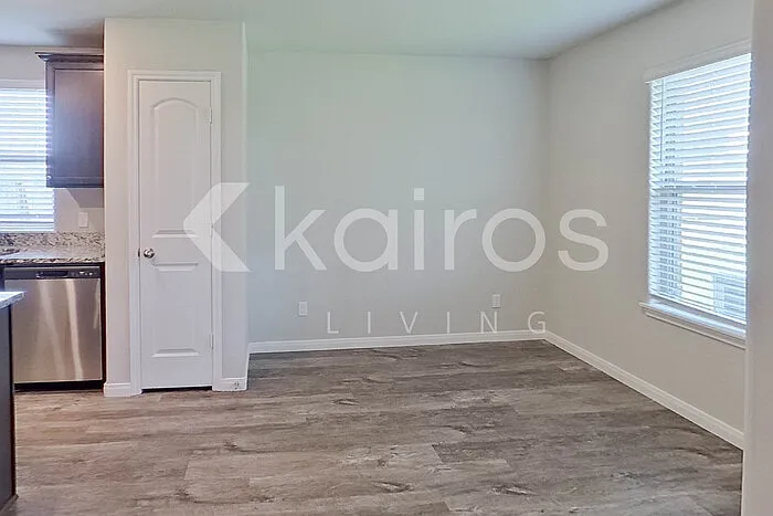 1109 NW 6th St — Photo 7