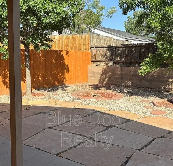 2125 Sierra Ln NE — Photo 30