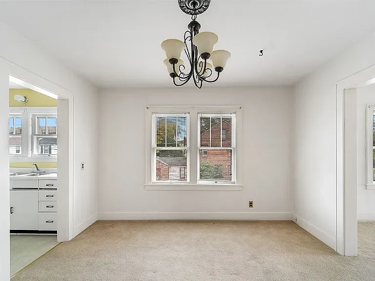 102 Helen St #2 — Photo 6