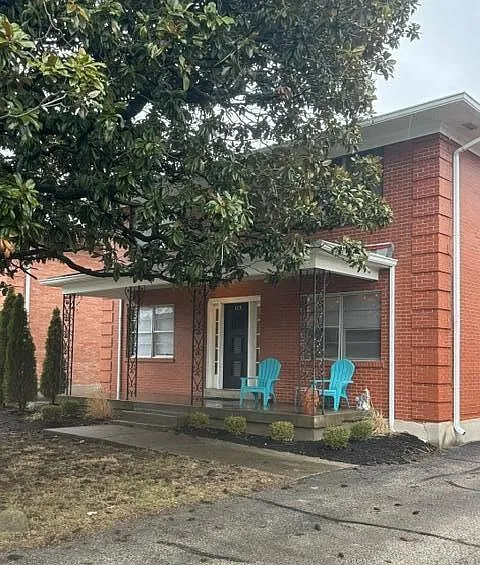 115 McArthur Dr #1