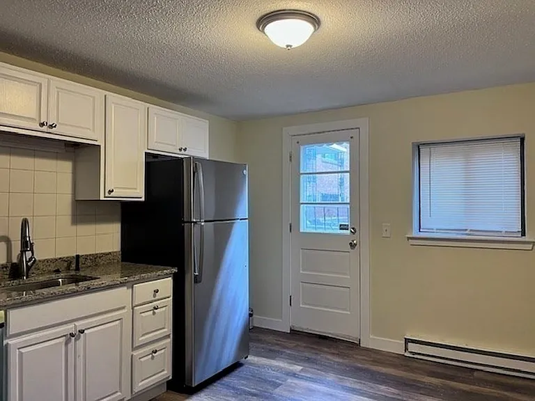 69 Nicholas Rd #B — Photo 3