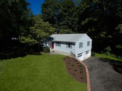 2 Brookhill Ln, Norwalk, CT, 06851