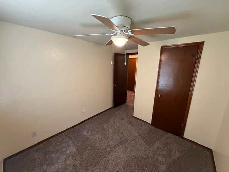 2124 Lonnie Ln — Photo 10