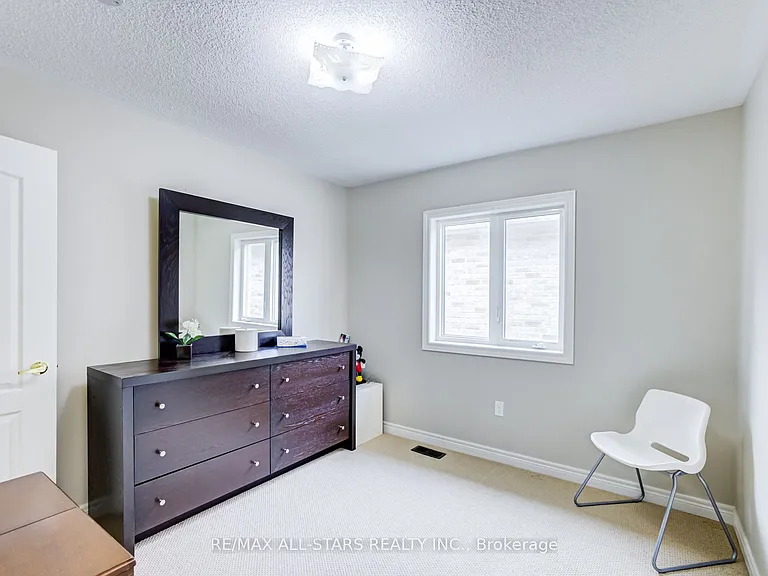 102 Creekland Ave — Photo 35