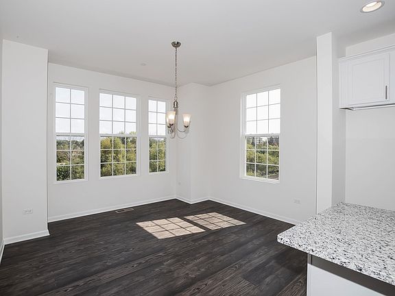 4th image of 13931 S Belmont 17.01 Dr