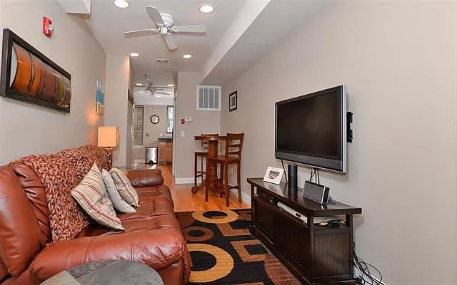 120 Willow Ave #4-2R — Photo 5