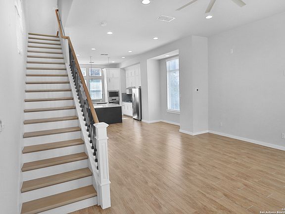 3rd image of 2739 N Pine St