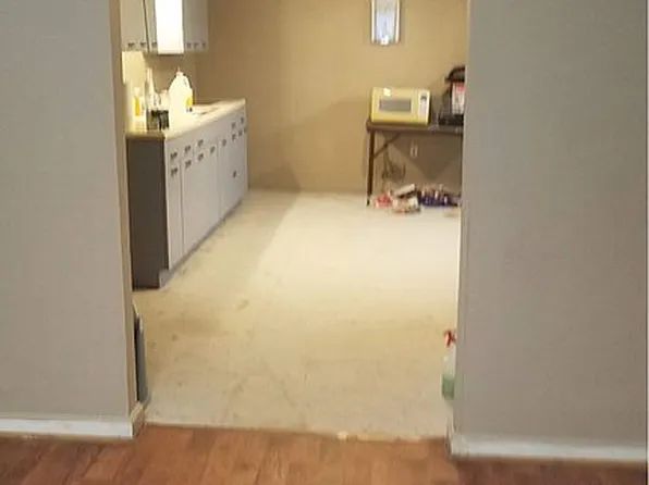 86 W Main St, Cameron, WV 26033