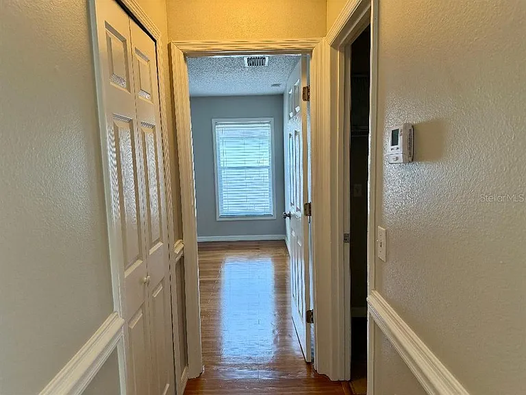 881 Hanford Dr — Photo 9
