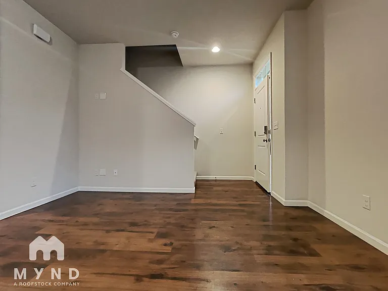 7267 NW 164th Ave — Photo 3