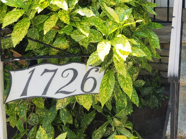 1726 East 52nd Street image 28 of 31