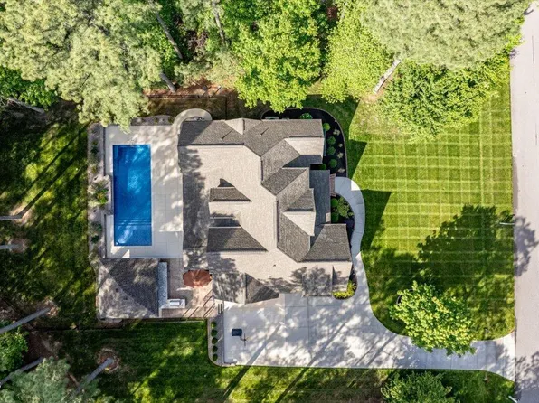 190 River Watch Ln, Youngsville, NC 27596