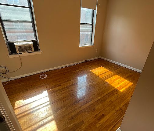 2148 Apt 2: Bedroom 1