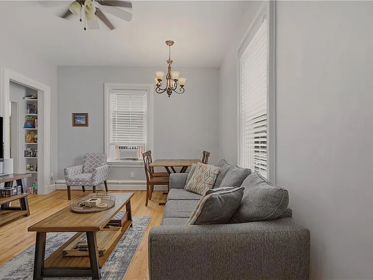 3 Prairie Ave #1 — Photo 2