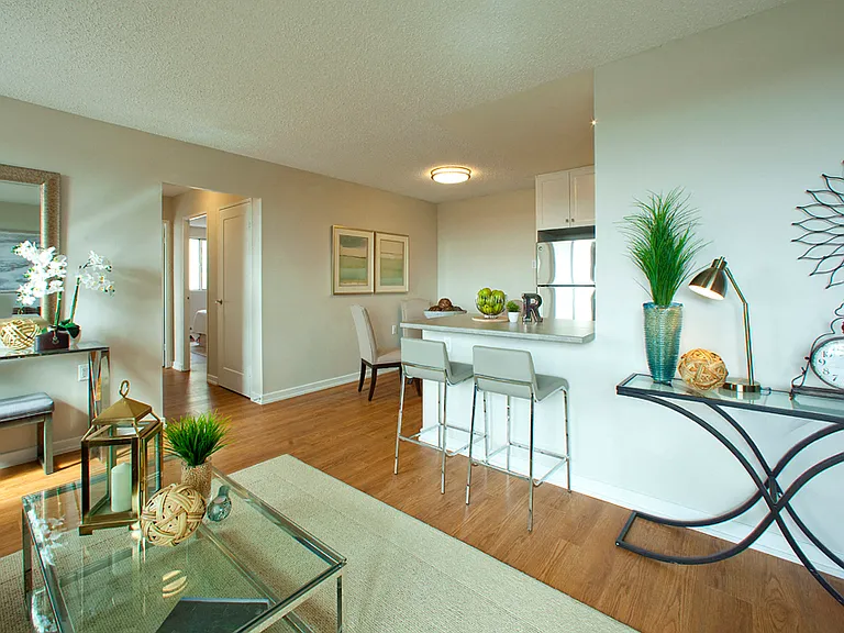 82 Millside Dr — Photo 7