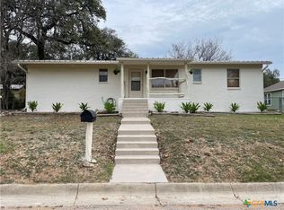 505 S Summer St, Lampasas, TX 76550