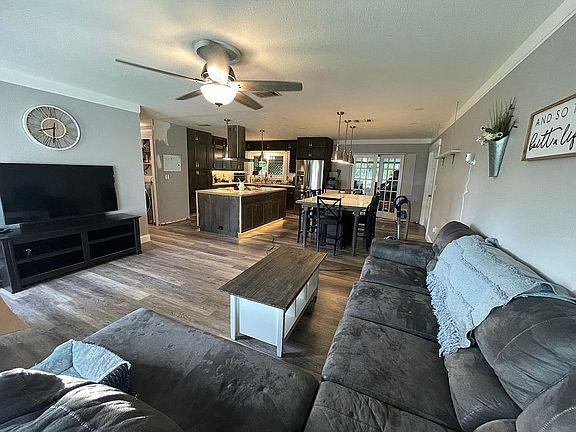2nd image of 6743 Stardust Ave