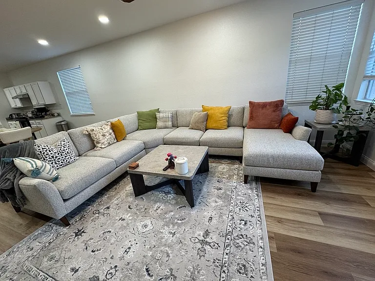 3136 Deleon Dr — Photo 9