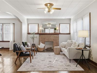 7821 Robinson St, Overland Park, KS, 66204