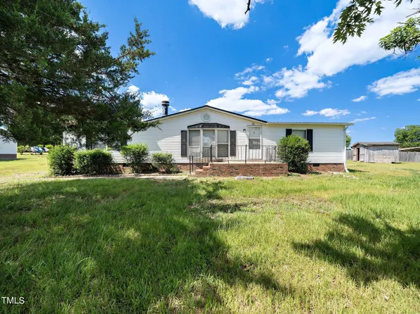 101 Buckhorn Ln, Clayton, NC 27527