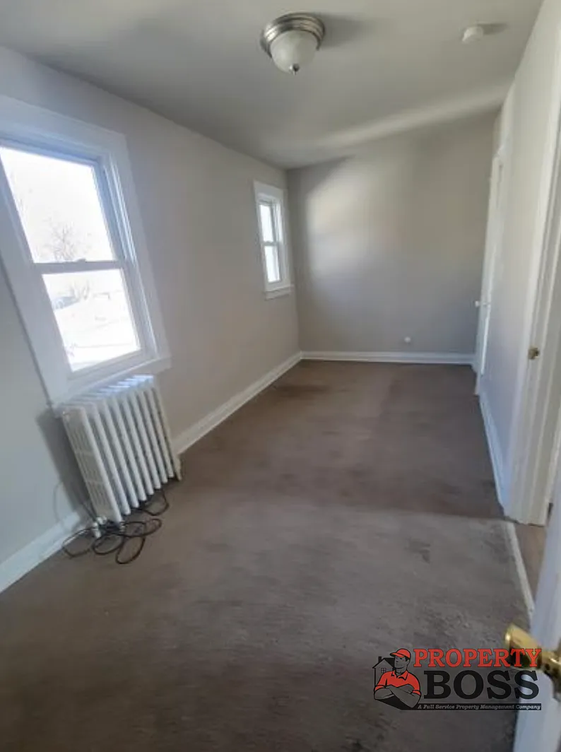 3843 Euclid Avenue 2nd E.C - 1 — Photo 4