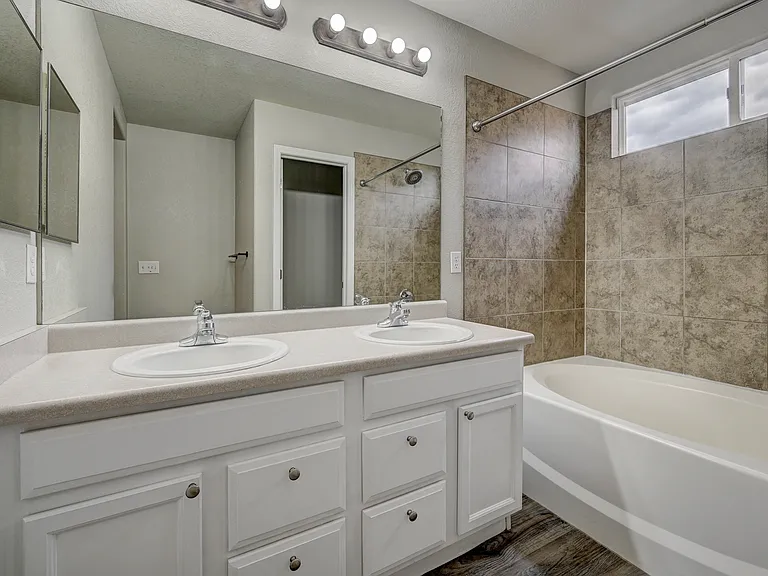 6404 Lazy Stream Way — Photo 31