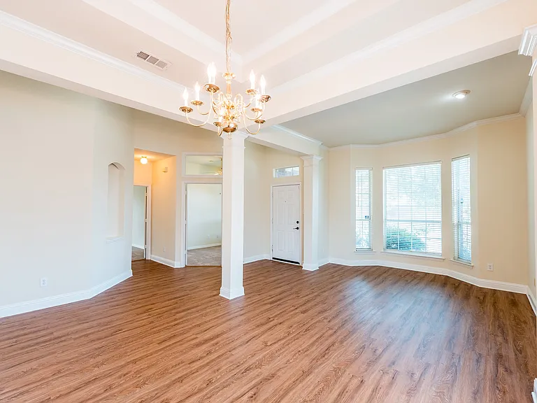 4609 Gardenia Way — Photo 6