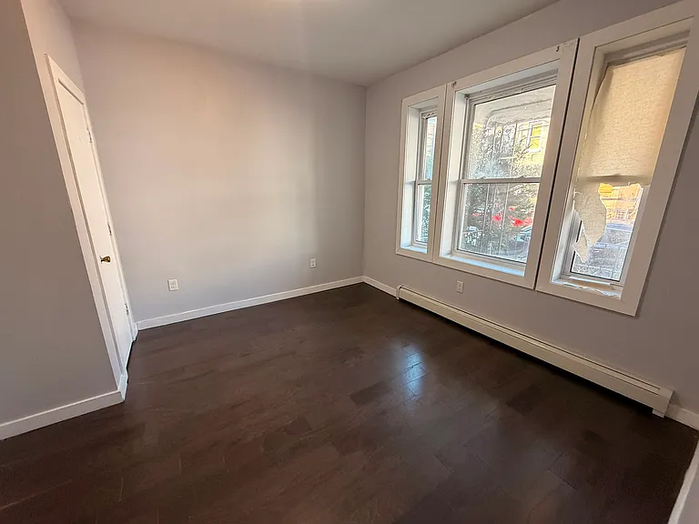 29 Bartholdi Ave #A1 — Photo 5