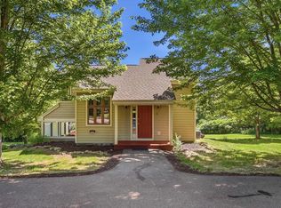 3 Bluffwood Trl, Galena, IL 61036