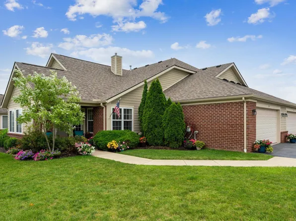 19 Greenhedge Cir, Delaware, OH 43015