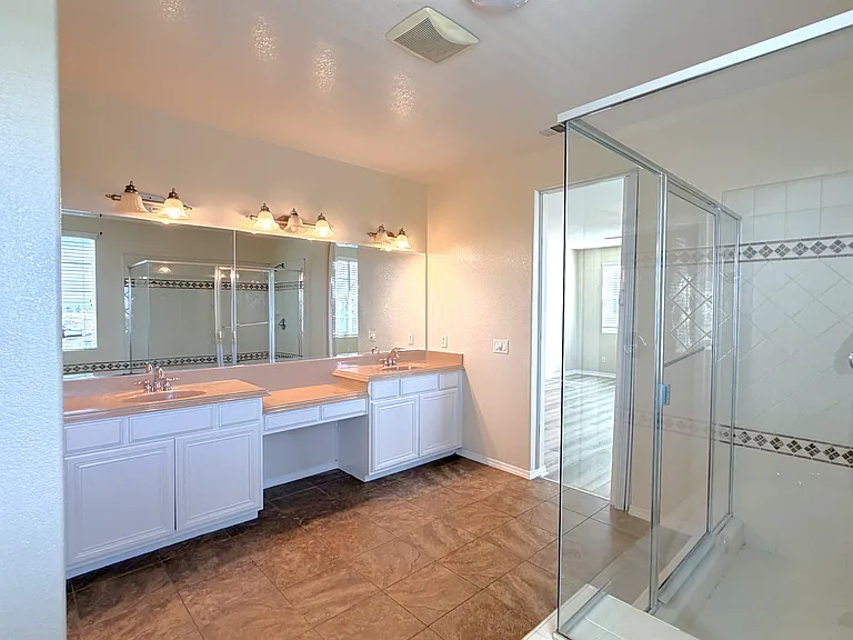 40220 Emily Pl — Photo 39