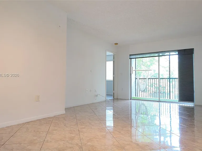 2236 N Cypress Bend Dr #207 — Photo 17