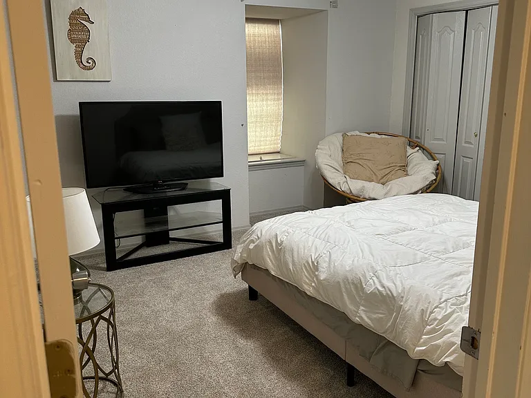 2301 Fairway Ter — Photo 16