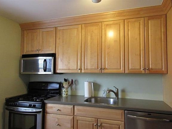 3rd image of 284 Claremont Ave #A3-103