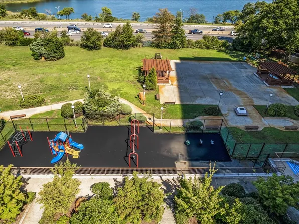 17-85 215th Street image 28 of 47