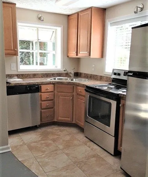 2030 Defoor Ave NW #D10 — Photo 1