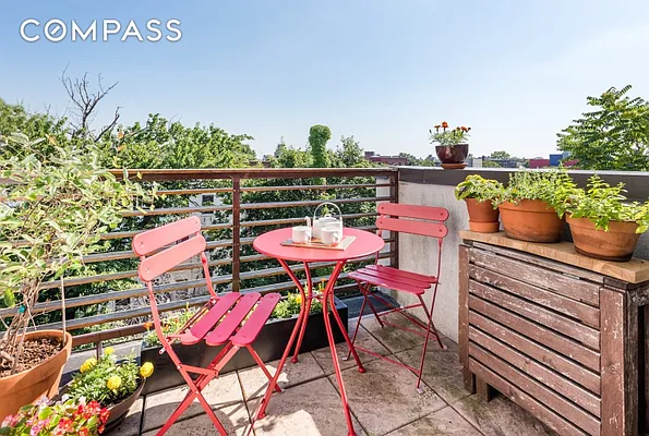 Sold by Compass | media 19