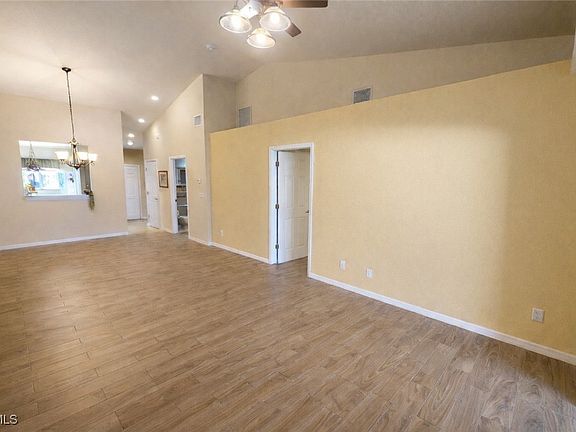 4th image of 1209 Diplomat Pkwy E APT 1