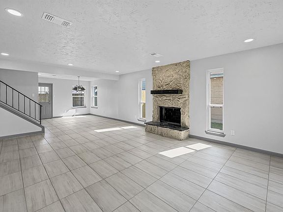 5th image of 14910 Brookside Forest Dr