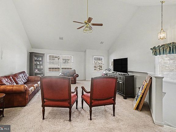 4th image of 4545 Deer Path Rd