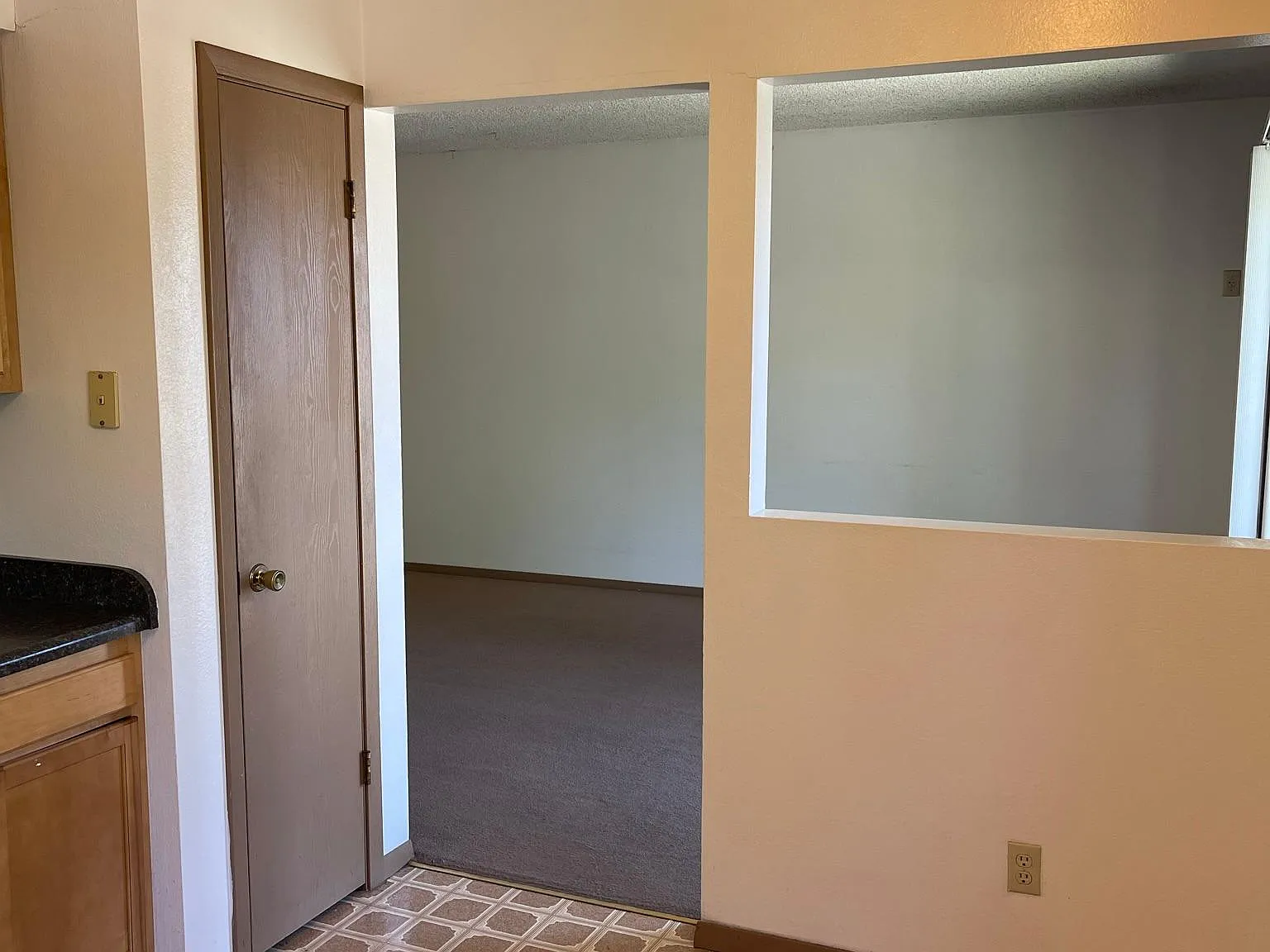 2 bed, 100 sqft, $1,278 — Photo 3