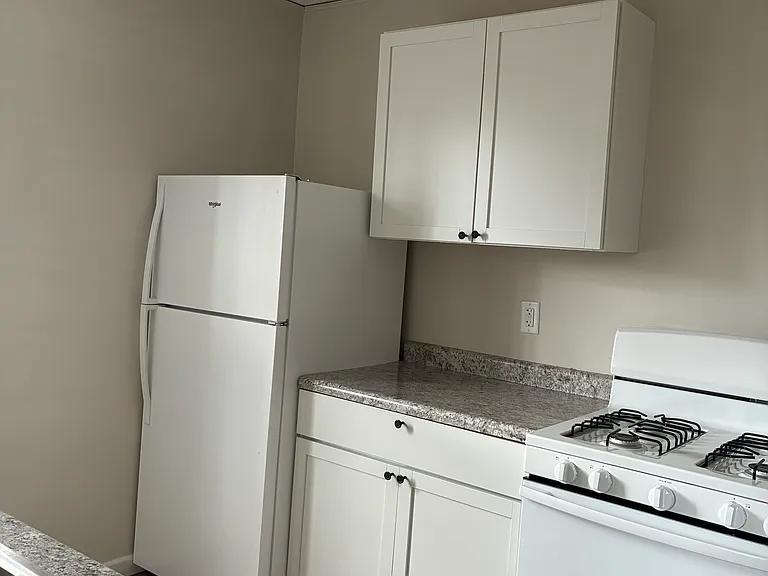 517 Lincolnway E #4D — Photo 5