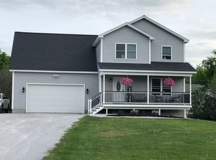 2 Ceres Cir, Saint Albans, VT 05478