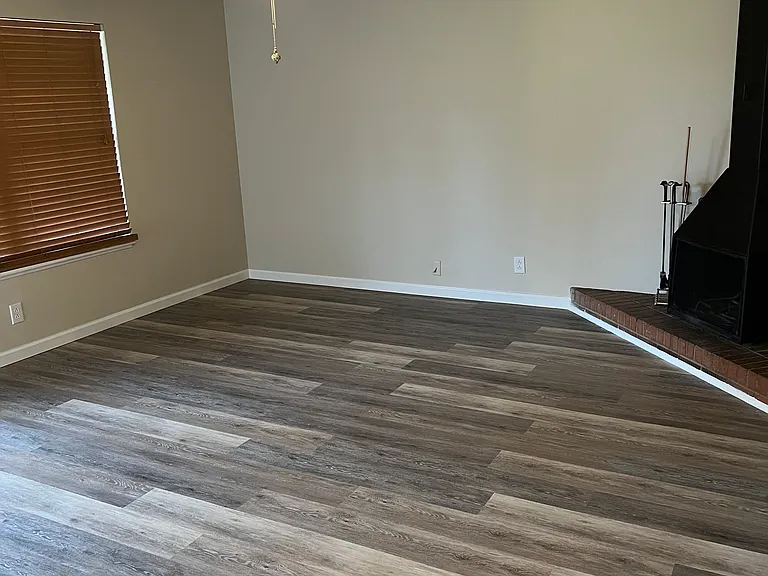 105 Margaret Cir — Photo 10