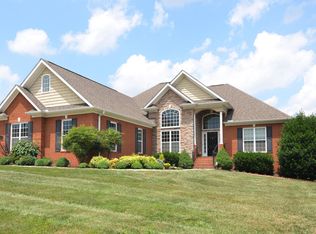 1216 Brighton Dr, Alcoa, TN 37701