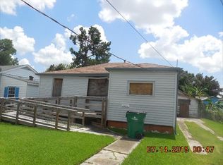 2200 Claire Ave, Gretna, LA 70053