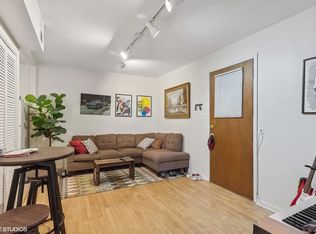 2018 N Leavitt St APT 1R, Chicago, IL 60647
